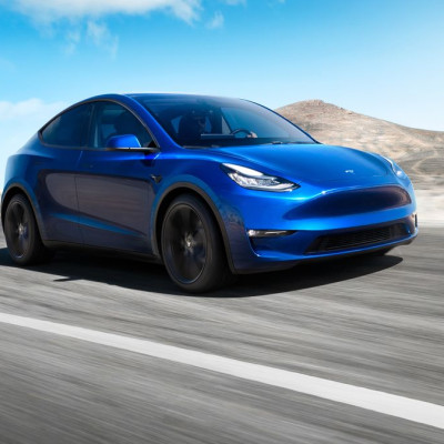 Tesla Model Y – Ha Model Y felni kell, keressen bennünket!